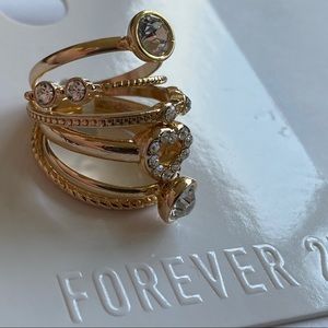 Forever 21 Set of 6 gold tone & rhinestone rings NWT